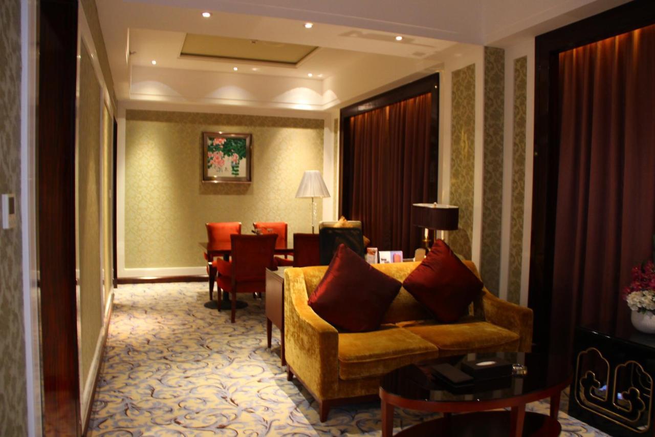 Wyndham Grand Plaza Royale Palace צ'נגדו מראה חיצוני תמונה
