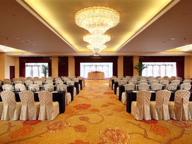 Wyndham Grand Plaza Royale Palace צ'נגדו מראה חיצוני תמונה